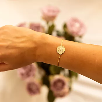 Bilde nummer 4 av Pan Jewelry, Armbånd i 925 forgylt sølv med hvite zirkonia og teksten “Alt blir bra”