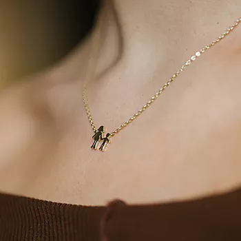 Bilde nummer 2 av Pan Jewelry, Familiesmykke med mor og sønn i 925 forgylt sølv