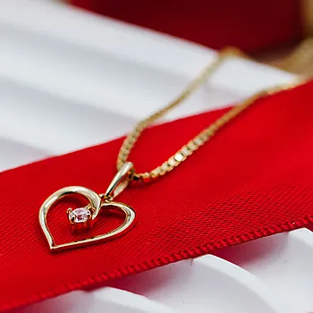 Bilde nummer 3 av Anheng i 585 gult gull med zirkonia