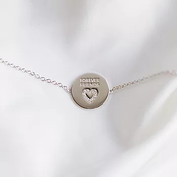 Bilde nummer 2 av Pan Jewelry, Armbånd i 925 sølv med hvite zirkonia og teksten "FOREVER FRIENDS"