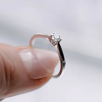 Bilde nummer 2 av Olivia diamantring i 585 hvitt gull 0,20 ct