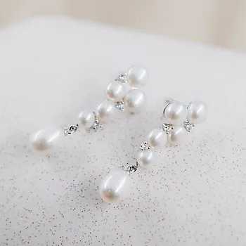 Bilde nummer 3 av Pan Jewelry, Øredobber i 925 sølv med syntetisk perle og zirkonia