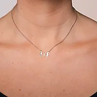 Bilde nummer 2 av Familiesmykke i 925 sølv med mor, far og sønn