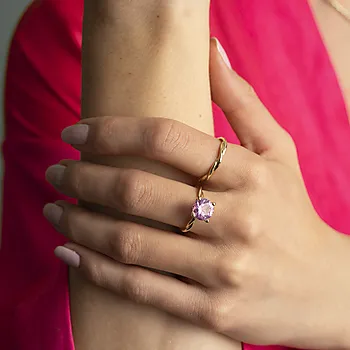 Bilde nummer 4 av Pan Jewelry Drops, Ring i 585 gult gull med syntetisk Spinell