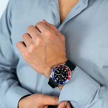 Bilde nummer 2 av Timeless herreklokke i stål med sort gummirem