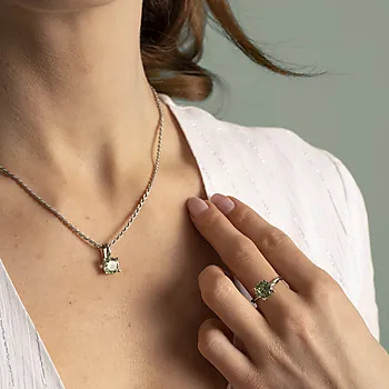 Bilde nummer 2 av Pan Jewelry Drops, Anheng i 585 hvitt gull med syntetisk Krysolitt