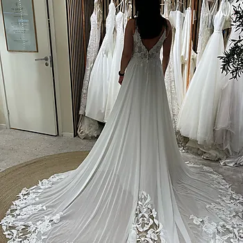 Bilde nummer 4 av En gang til brudekjole, Lillian West