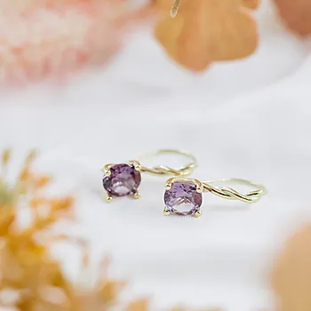 Bilde nummer 3 av Pan Jewelry Drops, Øredobber i 585 gult gull med syntetisk Alexandritt