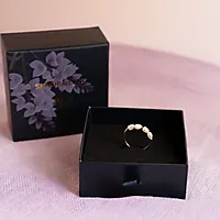 Bilde nummer 5 av Engledråper ring i 925 forgylt sølv med ferskvanssperler