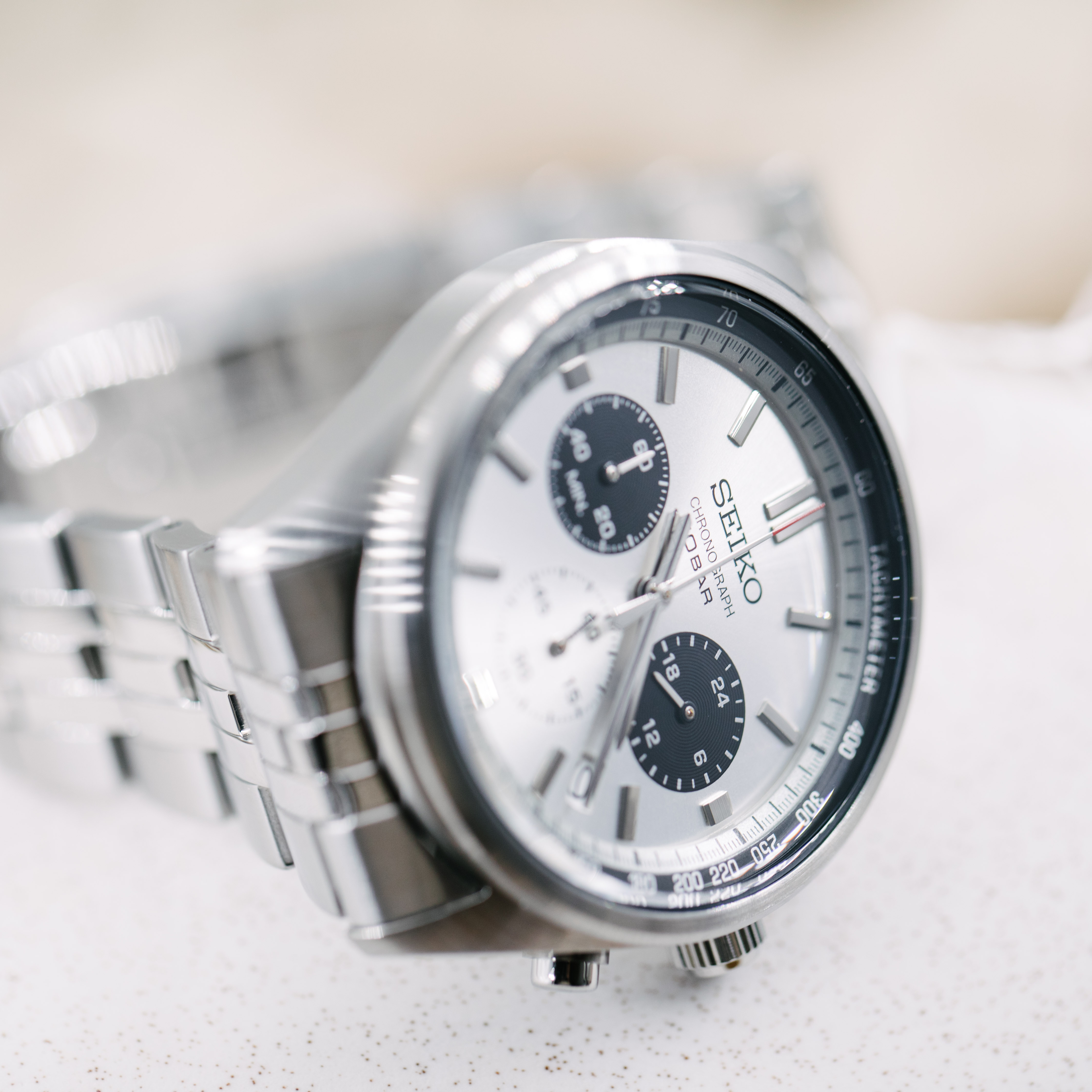 Bilde nummer 4 av Seiko, Basic herreklokke med stållenke og kronograf