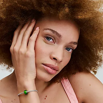Bilde nummer 2 av Pandora Moments, Charm i 925 sølv med grønt muranoglass