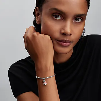 Bilde nummer 4 av Charms i 925 sølv med rosa blomst