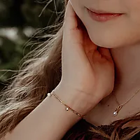 Bilde nummer 2 av Armbånd til barn i 925 forgylt sølv med perle