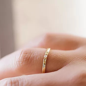 Bilde nummer 3 av Pan Jewelry, Angelica alliansering i 585 gult gull med diamanter 0,03 ct WSI