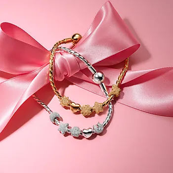 Bilde nummer 3 av Charms i 925 forgylt sølv med hjerte