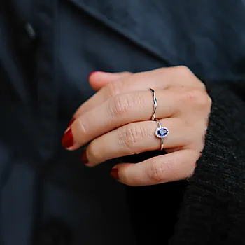 Bilde nummer 2 av Pan Jewelry, Athens Charm ring i 925 sølv med blå zirkonia