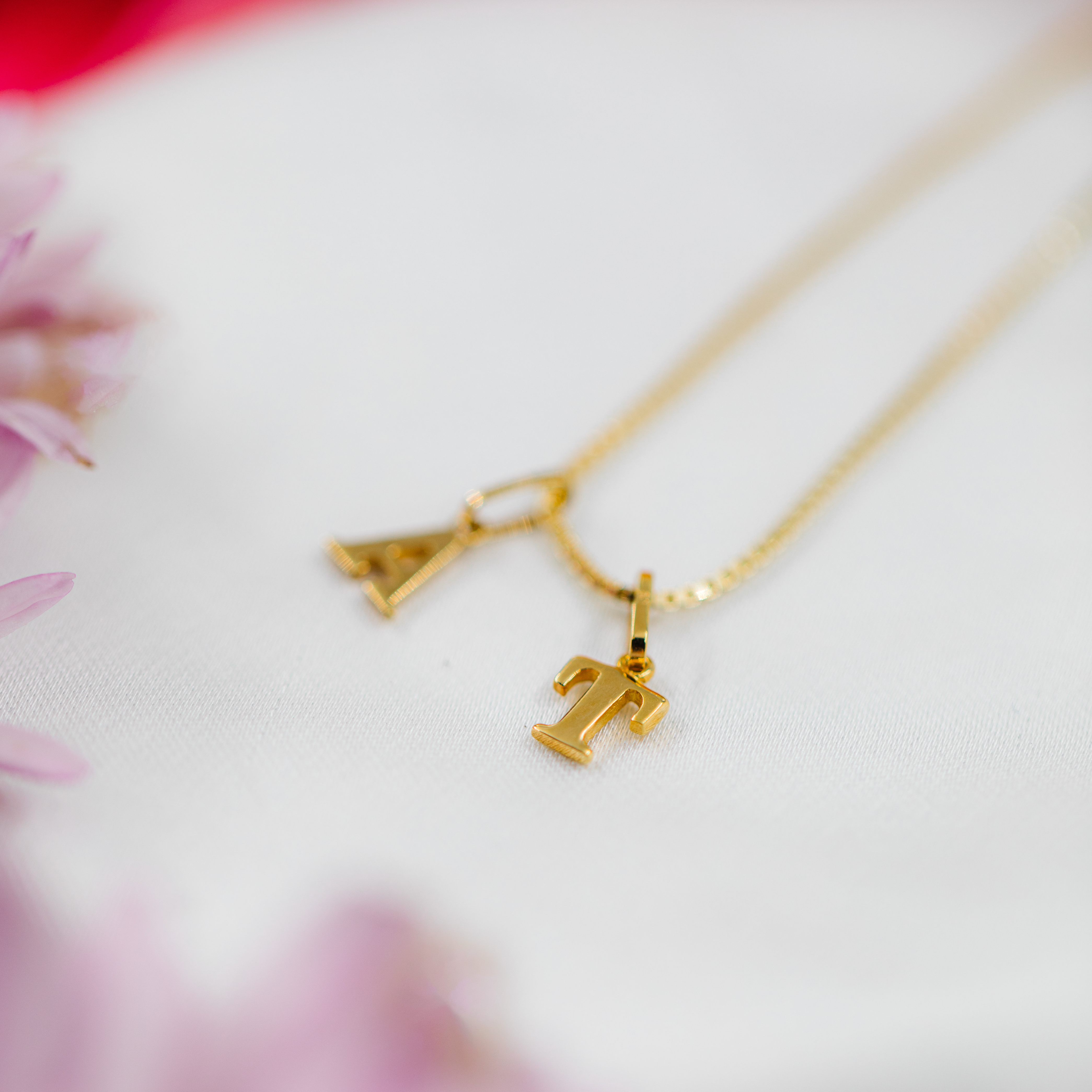 Bilde nummer 3 av Pan Jewelry, Bokstavaheng i 585 gult gull