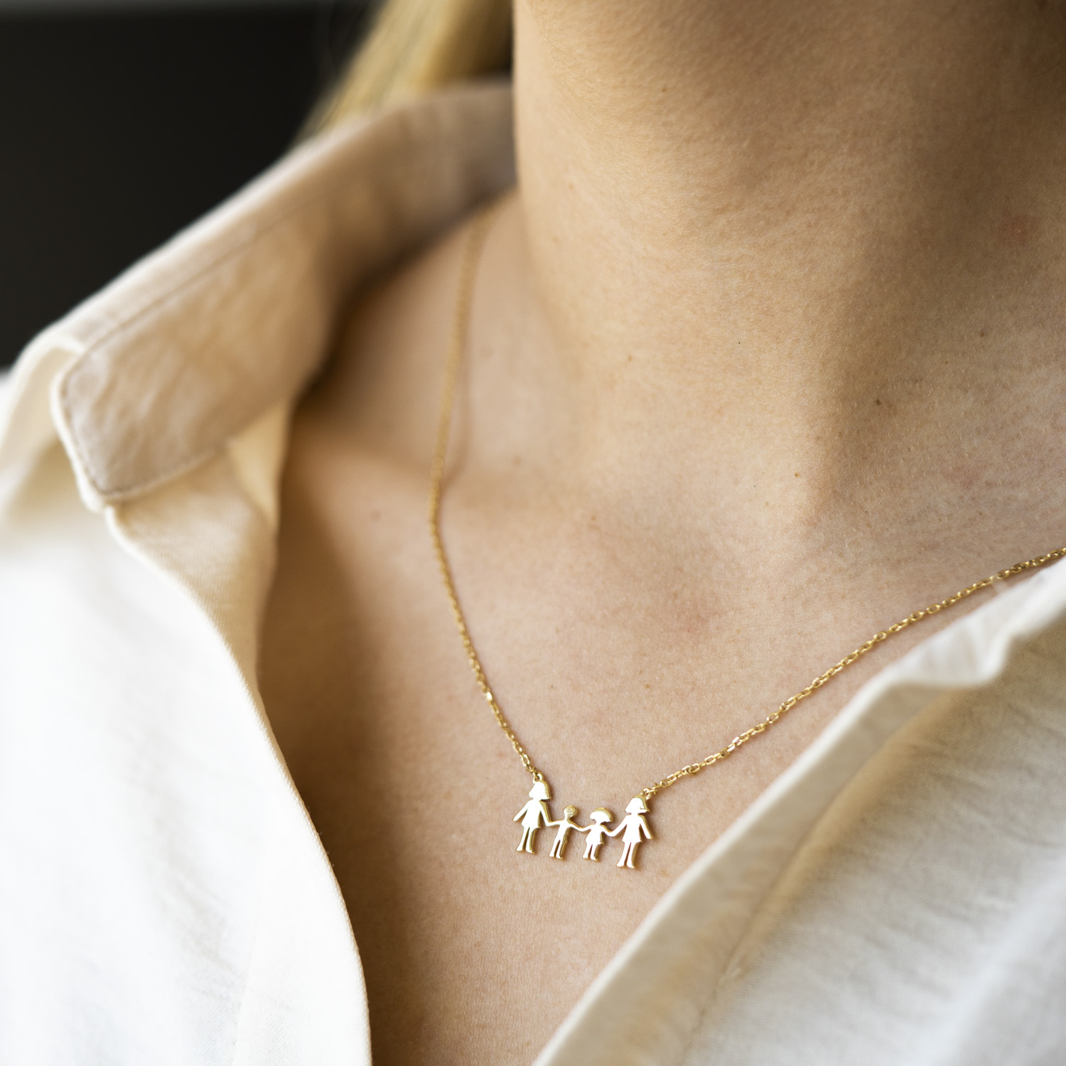 Bilde nummer 4 av Pan Jewelry, Familiesmykke med mødre, datter og sønn i forgylt sølv
