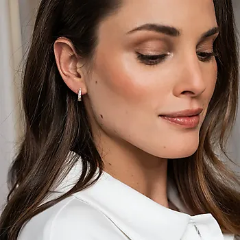 Bilde nummer 2 av Øreringer i 925 forgylt sølv med zirkonia