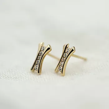 Bilde nummer 3 av Pan Jewelry, Øredobber i 585 gult gull med zirkonia