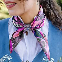 Bilde nummer 2 av Estelle 31 silkeskjerf i 100% silke