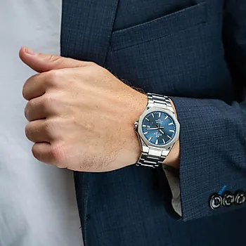 Bilde nummer 2 av Edifice herreklokke i stål