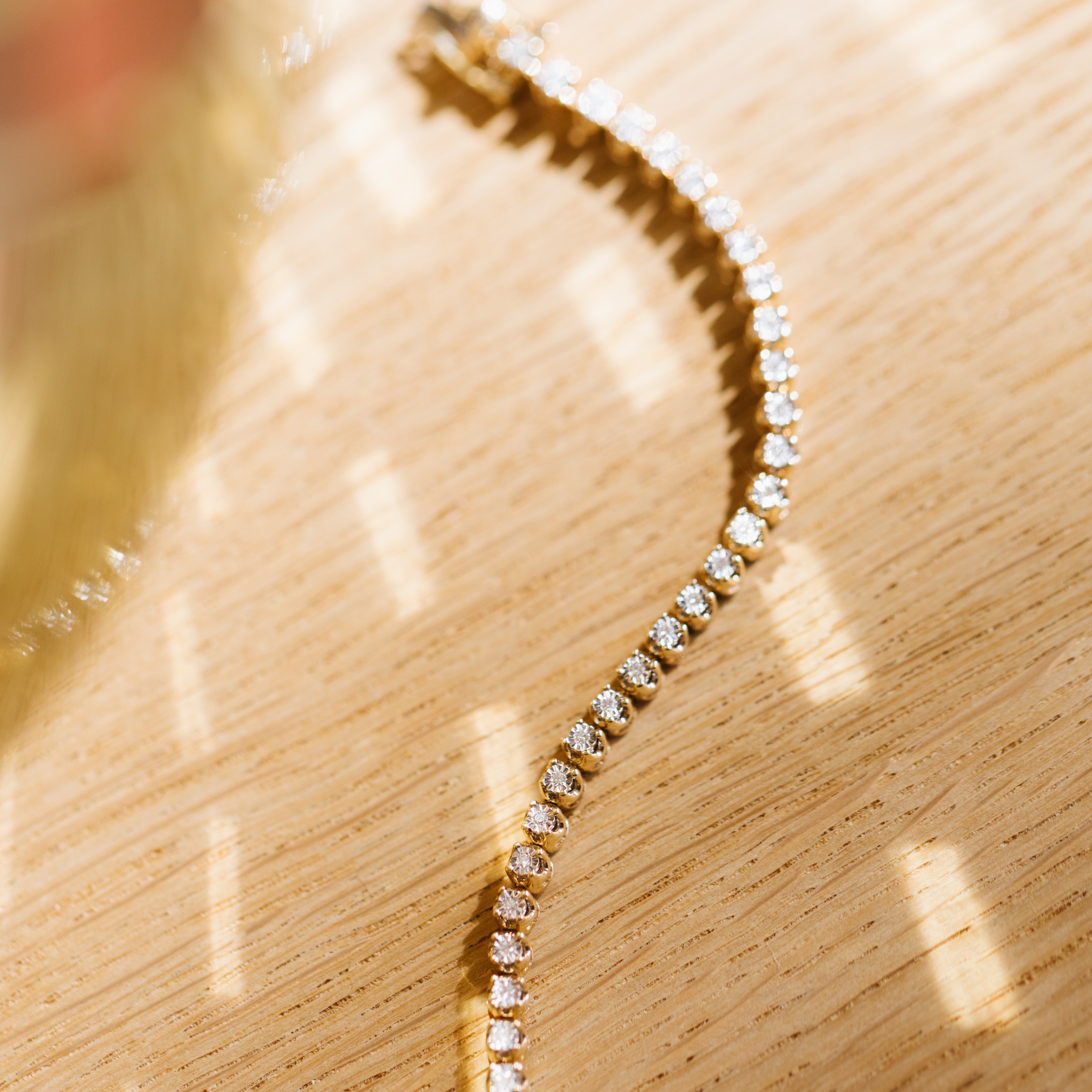 Bilde nummer 3 av Cathinka tennisarmbånd i 585 gult gull med diamanter 0,20 ct