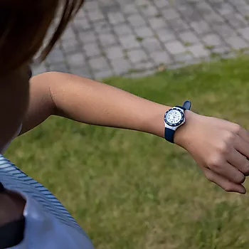 Bilde nummer 3 av Lorus Sport, Barneklokke med stålkasse og blå silikonrem