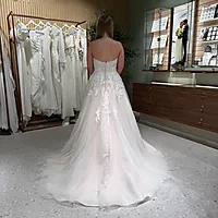 Bilde nummer 6 av En gang til brudekjole, Ladybird