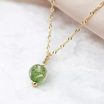 Bilde nummer 3 av Pan Jewelry, Anheng i 925 forgylt sølv med grønn glasskule