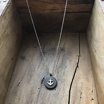 Bilde nummer 2 av Alexander, Smykke i sort stål med anker