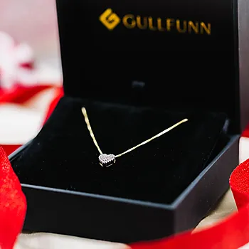 Bilde nummer 3 av Mille diamantsmykke i 375 gult gull 0,08 ct