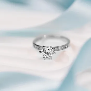 Bilde nummer 4 av The crown LAB diamantring i 585 hvitt gull 1,20 c