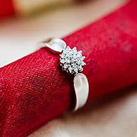 Bilde nummer 2 av Rose diamantring i 375 hvitt gull 0,15 ct