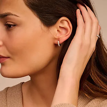 Bilde nummer 3 av Øreringer i 925 sølv med zirkonia