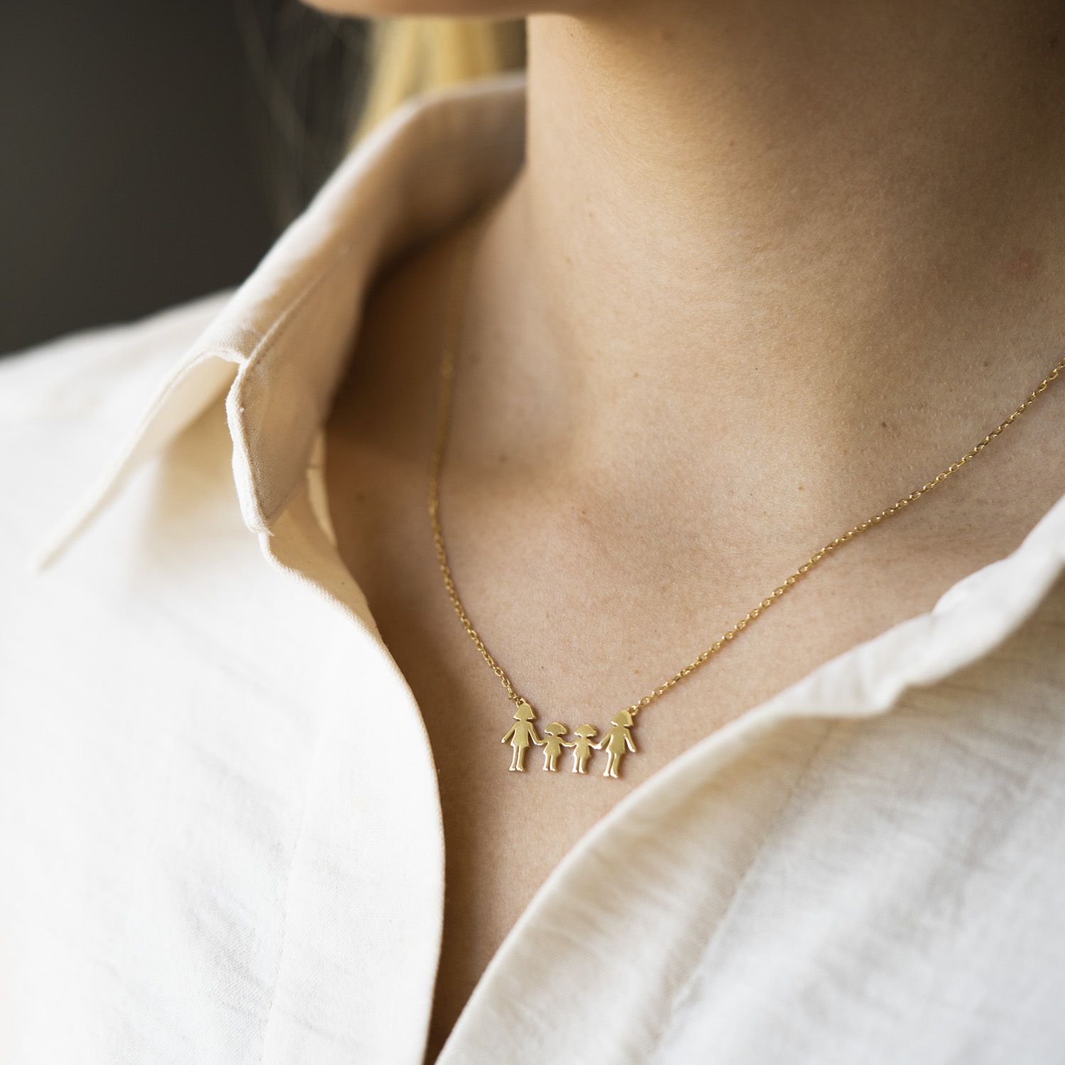 Bilde nummer 4 av Pan Jewelry, Familiesmykke med mødre og to døtre, forgylt sølv
