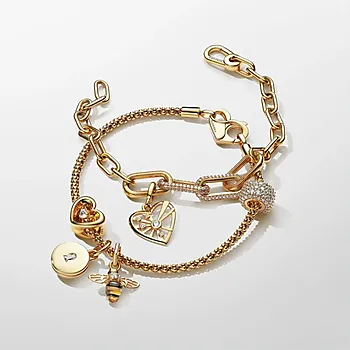 Bilde nummer 4 av Pandora Moments, Charms i 925 forgylt sølv med bie