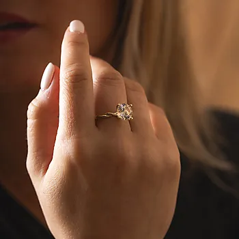 Bilde nummer 3 av Pan Jewelry Drops, Ring i 585 gult gull med Bergkrystall
