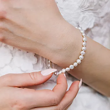 Bilde nummer 2 av Pan Jewelry, Armbånd i 925 sølv med barokk ferskvannsperler og zirkonia