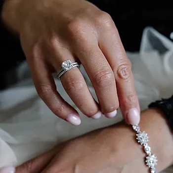 Bilde nummer 2 av 2-i-1 ring i 925 sølv med zirkonia