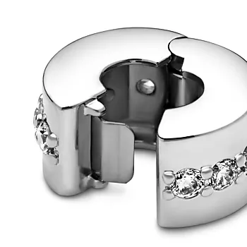 Bilde nummer 3 av Pandora Moments, Klemmecharm i 925 sølv med zirkonia