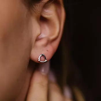 Bilde nummer 2 av Pan Jewelry, Øredobber i 585 hvitt gull med zirkonia