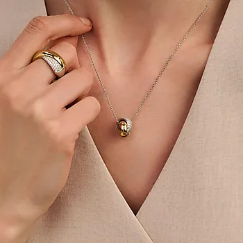 Bilde nummer 2 av Smykke i 925 forgylt sølv med zirkonia