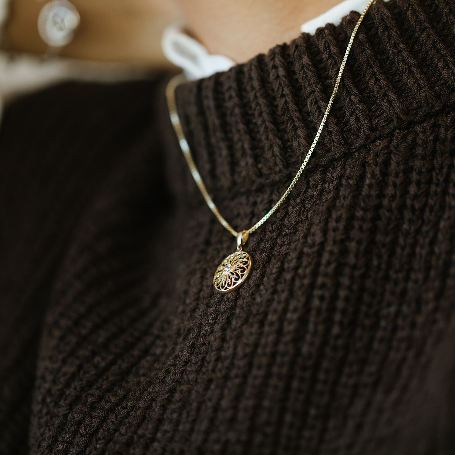 Bilde nummer 2 av Pan Jewelry, Anheng i 585 gult gull med zirkonia og ornament