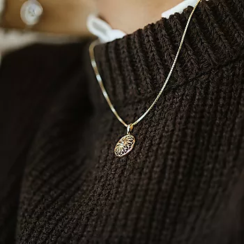 Bilde nummer 2 av Pan Jewelry, Anheng i 585 gult gull med zirkonia og ornament