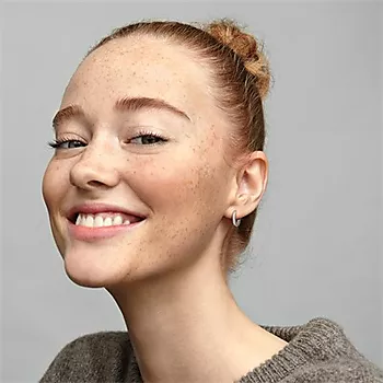 Bilde nummer 2 av Pandora Signature, Øreringer i 925 sølv med zirkoner