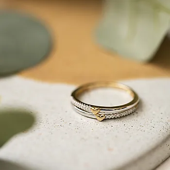 Bilde nummer 4 av Pan Jewelry, Ring i 585 gult og hvitt gull med hjerte og diamanter 0,06 ct