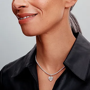 Bilde nummer 2 av Pandora Moments, Charms i 925 sølv med hjerte