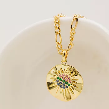 Bilde nummer 3 av Janne Formoe by Pan Jewelry, Smykke i 925 forgylt sølv med zirkonia