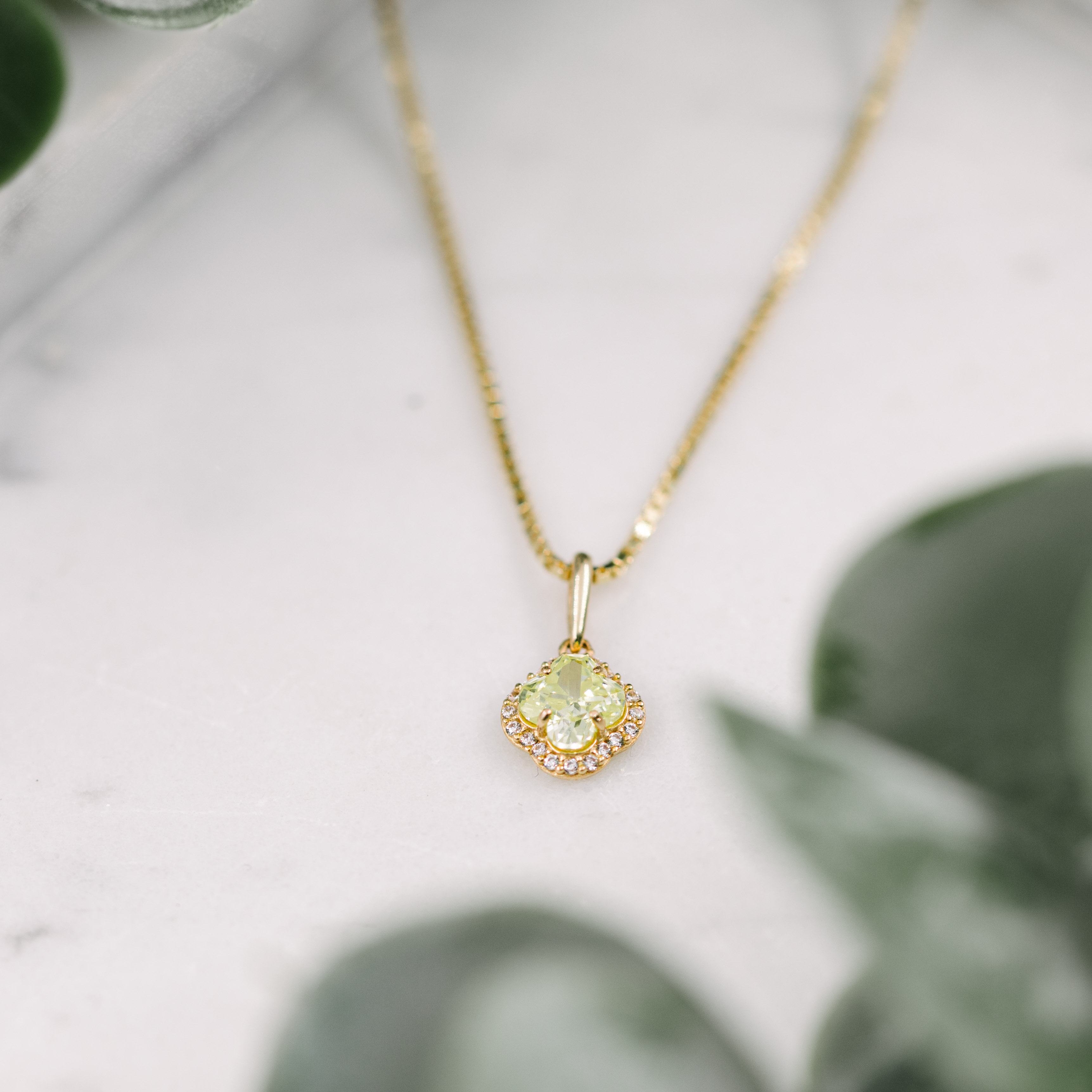 Bilde nummer 3 av Pan Jewelry, Anheng i 585 gult gull med grønn zirkonia